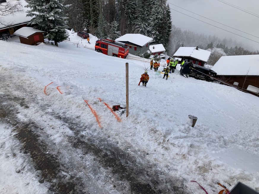 In einer Linkskurve verlor der 65-Jährige die Herrschaft über das Auto.