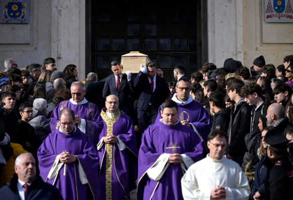 Die Beerdigung von Riccardo Minghetti in Rom. Der 16-jährige Italiener starb in Crans-Montana.