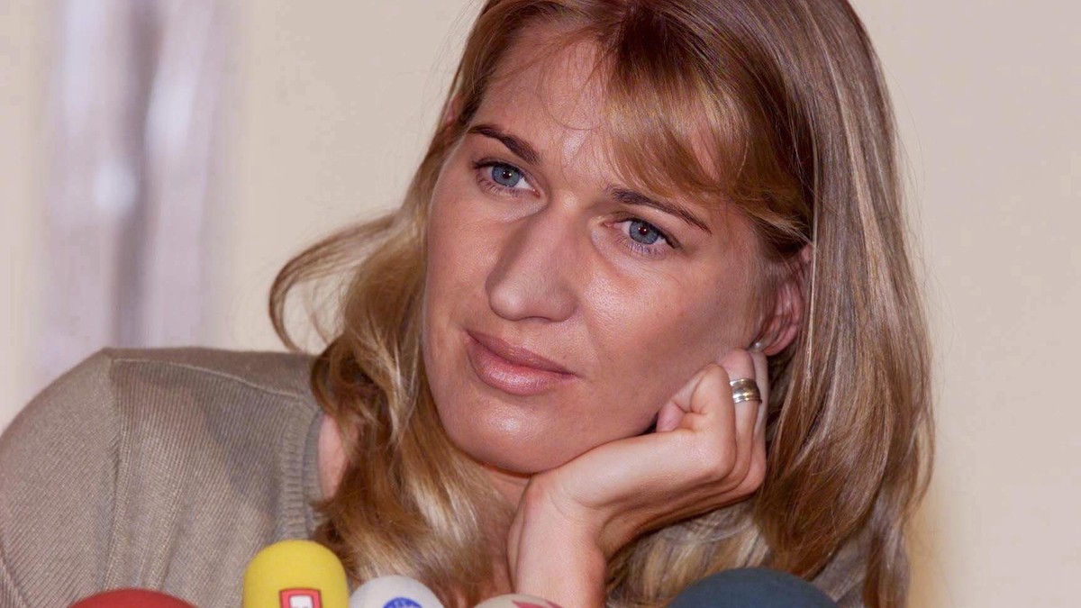 Steffi-Graf-tritt-zur-ck-obwohl-sie-zwei-Monate-zuvor-noch-im-Wimbledon-Final-stand