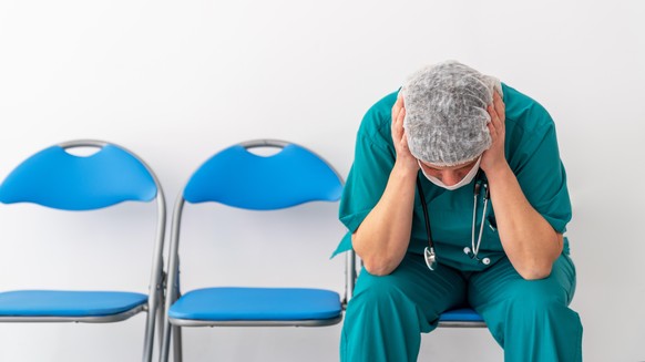 doctor, pflege, pflegepersonal, arzt, ärztin, chirurg, medizin, spital, operation,