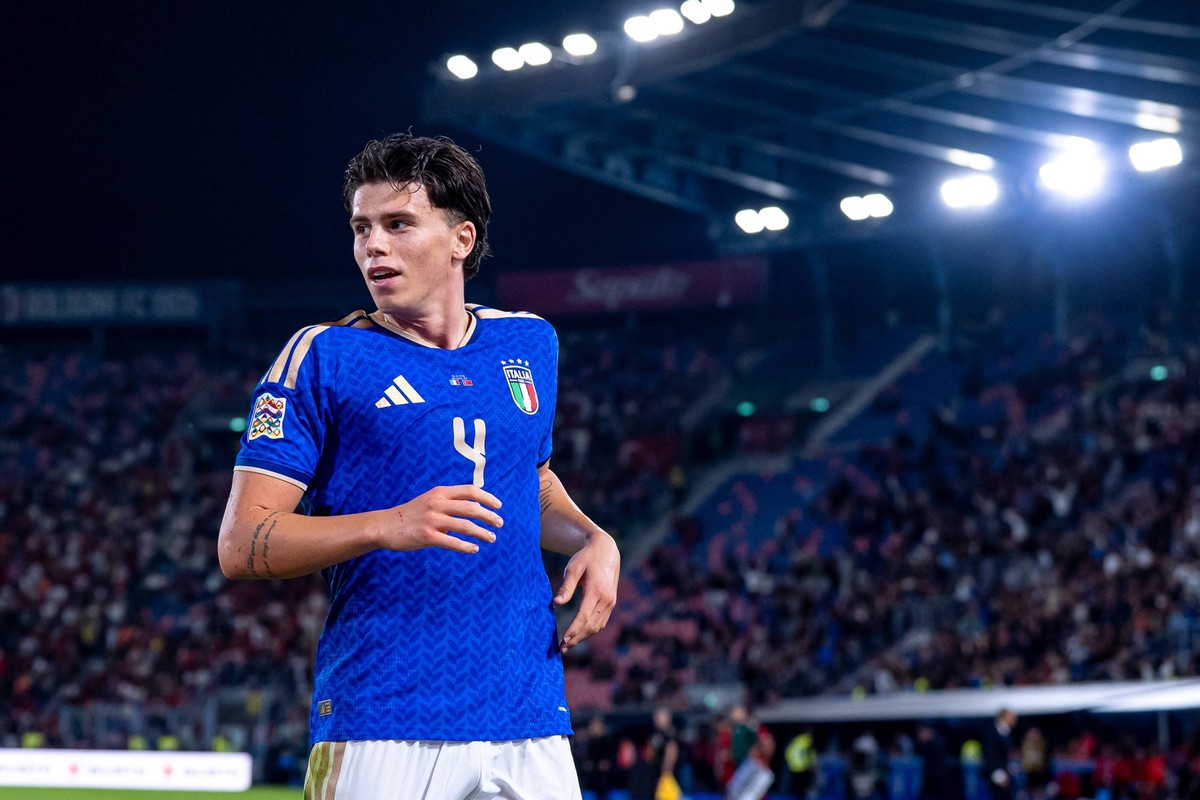 Italy v Turkiye - UEFA Nations League 2026/27 Group A1 MD4 Alessandro Romano of Italy celebrates after Pio Esposito scored third goal during the UEFA Nations League 2026/27 Group A1 MD1 match between  ...