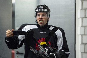 Der SC Bern bekommt in Tschechien den Mund gestopft.