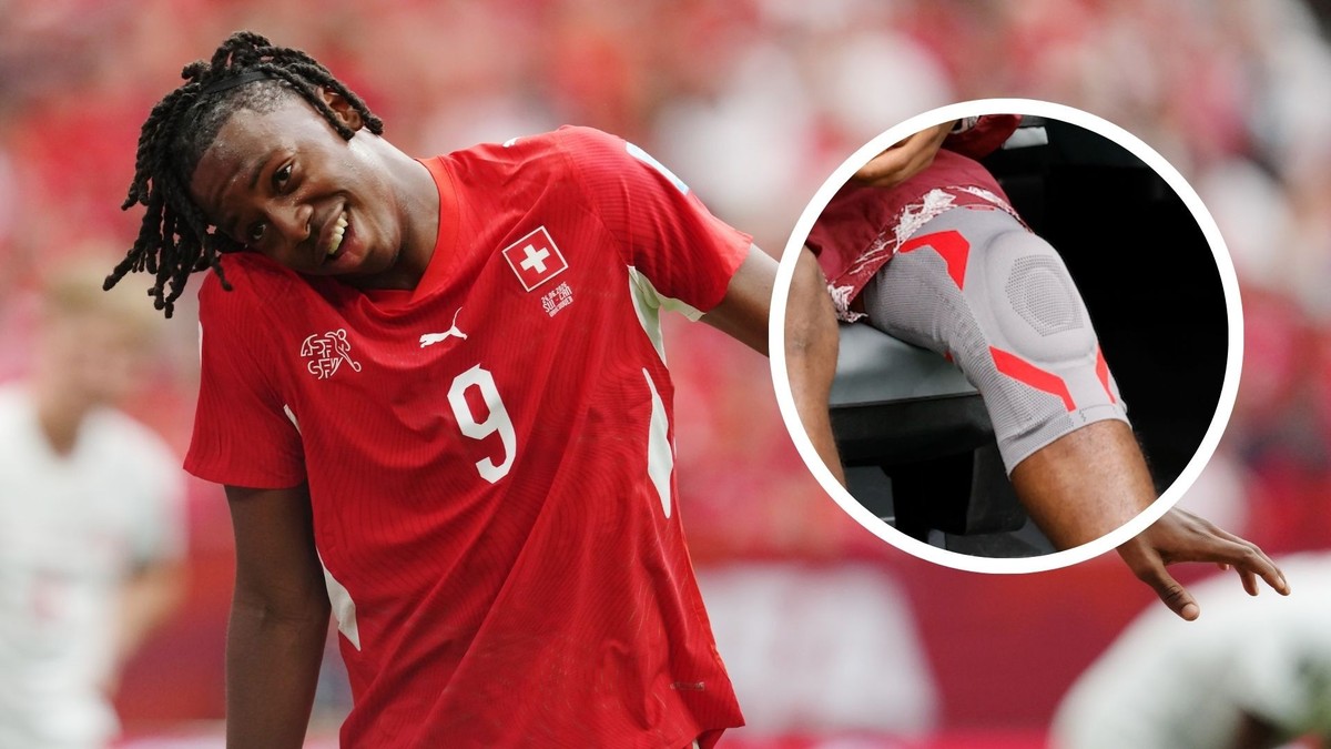 Johan Manzambi heureux après son but contre le Canada lors du Mondial 2026. Médaillon: son genou gauche dans une genouillère.