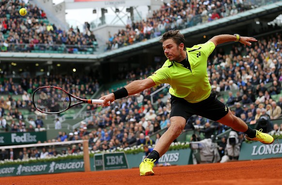 Alles Strecken nützte nichts – Wawrinka kann seinen Titel am French Open nicht verteidigen.