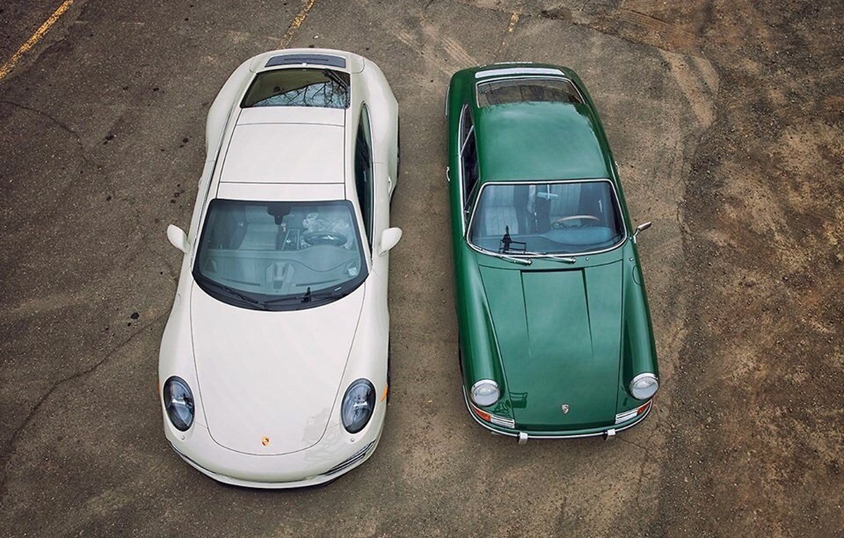 Porsche 911 – neu vs alt. 
https://38.media.tumblr.com/22a08f0c66b1bcee2ea31735dc5d795c/tumblr_n7vxvi9T5j1qg82c3o1_1280.jpg
