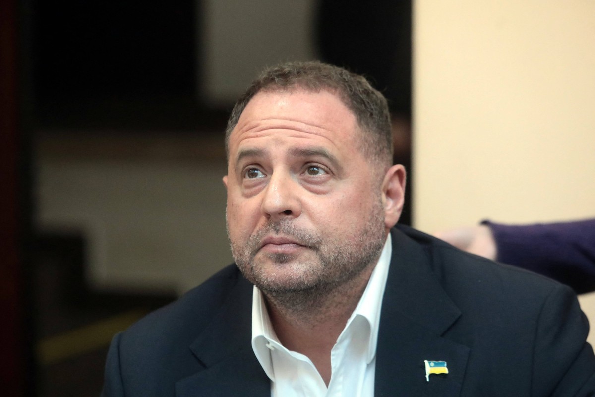 Ukraine Court Orders Arrest of Zelenskyy Ally Andriy Yermak - Kyiv Former head of the Office of the President of Ukraine Andriy Yermak R, suspected of money laundering, attends a hearing at the High A ...
