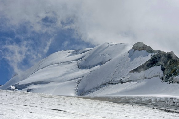 Der Tête de Milon gehört zum Weisshornmassiv und liegt westlich des Turtmann-Gletschers