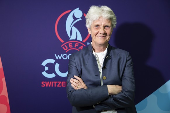 epa12035430 Switzerland&#039;s head coach Pia Sundhage poses during a mixed zone bringing together delegations from the 16 national soccer associations participating in UEFA Women&#039;s EURO 2025 at  ...