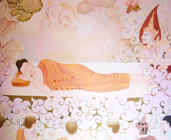 Darstellung von Buddha im Nirvana im Tempel Wat Tha Thanon, Uttaradit, Thailand