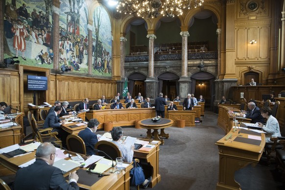 Staenderaete debattieren waehrend der Sommersession der Eidgenoessischen Raete, am Montag, 28. Mai 2018 in Bern. (KEYSTONE/Peter Klaunzer)