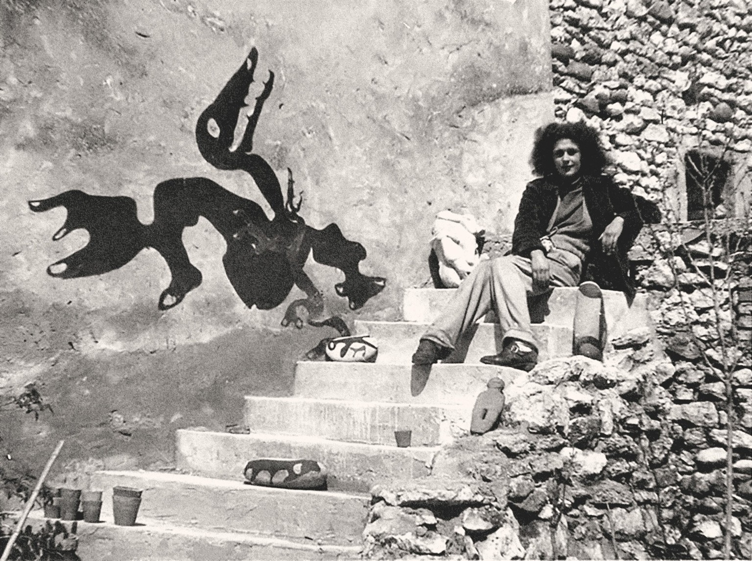 LEE MILLER. Leonora Carrington in Saint-Martin d'Ardèche. Credit: Album / Fine Art Images