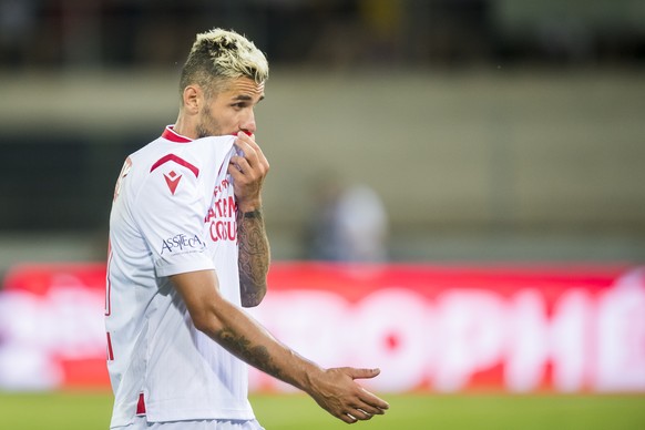 Reaction du milieu valaisan Valon Behrami, lors de la rencontre de football de Super League entre le FC Sion et le FC Basel 1893 ce vendredi 19 juillet 2019 au stade de Tourbillon a Sion. (KEYSTONE/Je ...