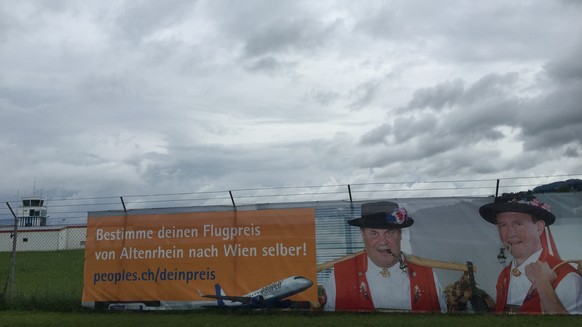 So wird am Flughafen Altenrhein geworben.<br data-editable="remove">