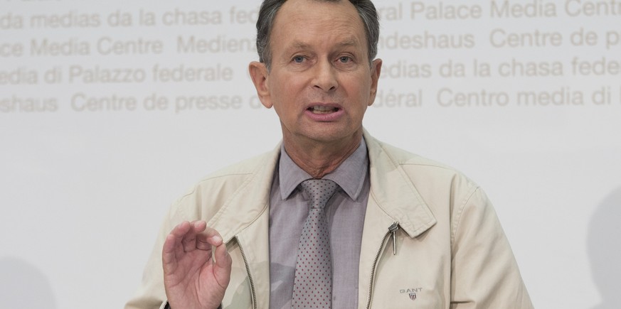 Der Freisinnige Parteipraesident Philipp Mueller (AG), praesentiert liberale Rezepte fuer den Wahlkampf 2015 am Dienstag, 18. August 2015, in Bern. (KEYSTONE/Lukas Lehmann)