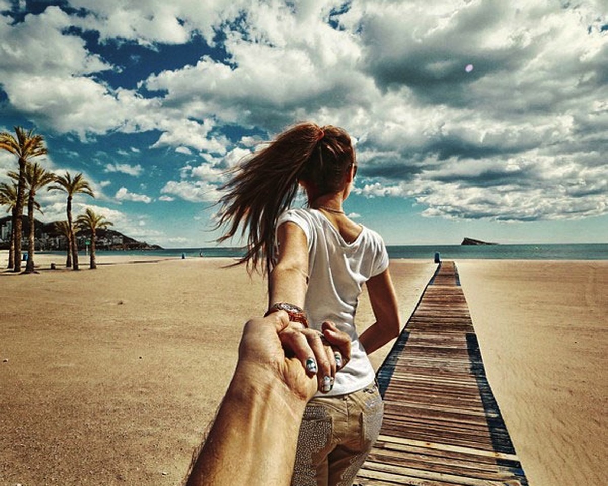 instagram pärchen paar händchen halten rücken ferien strand https://www.pinterest.com/pin/1337074863838821/