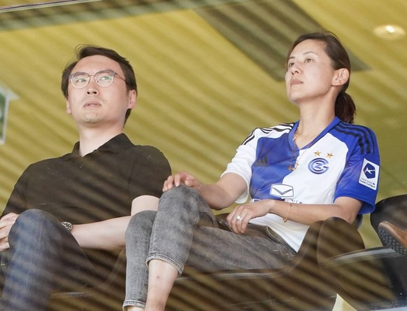 Foto Manuel Geisser 24.07.2022 Stadion Letzigrund Fusball Herren Saison 2022/2023 Grasshopper Club Zuerich - FC Lugano Bild : Jenny Wang GC Besitzerin *** Photo Manuel Geisser 24 07 2022 stadium Letzi ...