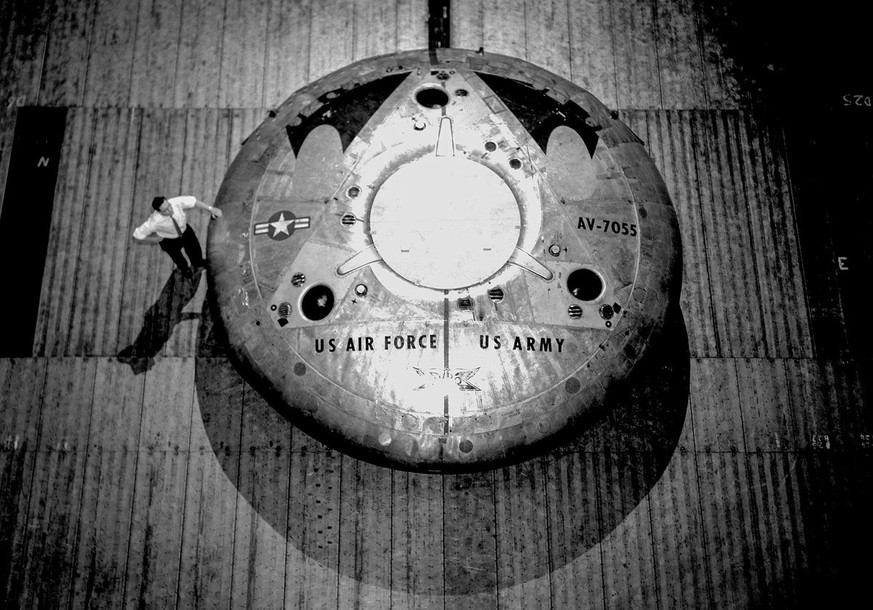 Overhead View of Avrocar Annular Jet VTOL Airplane in Ames 40x80 foot Wind Tunnel.
NASA ID: A-27773
Avrocar Annular Jet VTOL Airplane in Ames 40x80 foot Wind Tunnel.
Date Created:1997-12-30
Center:ARC ...