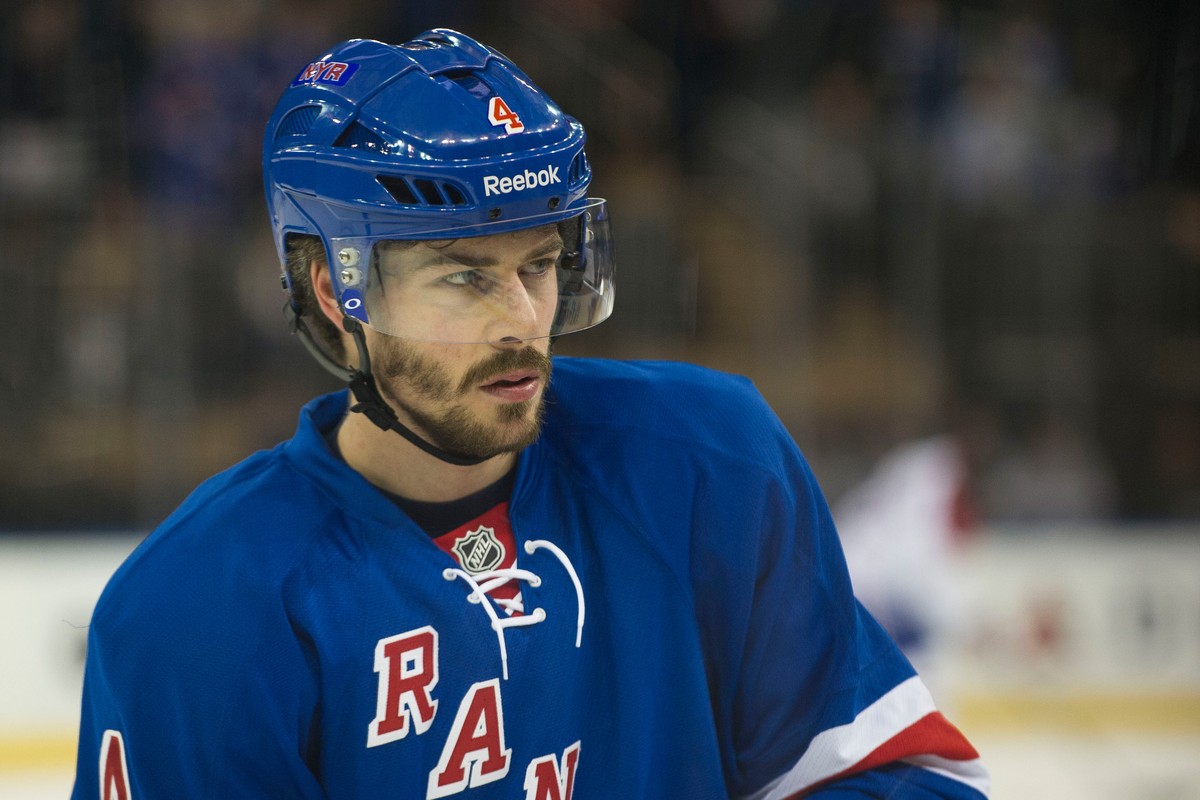 Warum so grimmig? Raphael Diaz hat die Chance, als dritter Schweizer den Stanley Cup zu gewinnen.