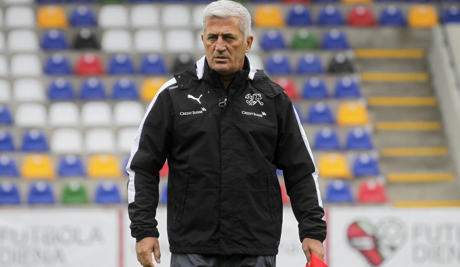 epa06179185 Swiss national soccer team head coach Vladimir Petkovic leads his team&#039;s training session at Skonto stadium in Riga, Latvia, 02 September 2017. Switzerland will face Lativa in the FIF ...