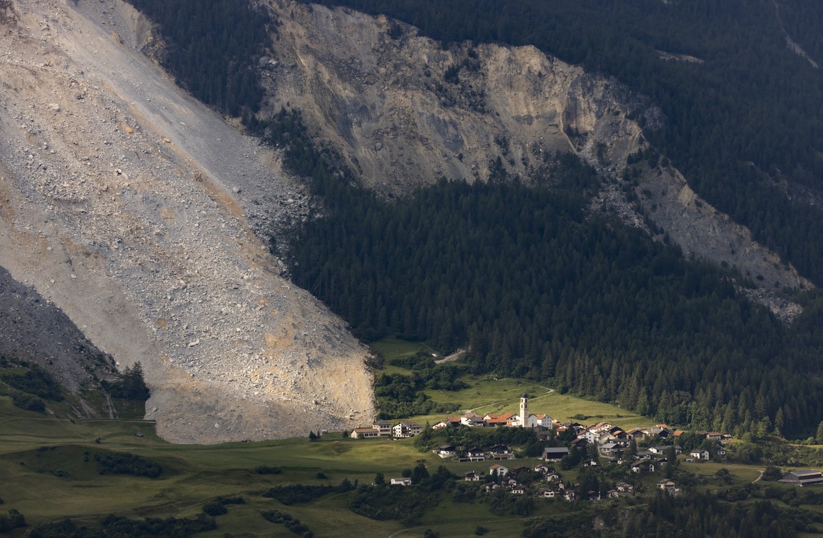 A general view shows the village Brienz-Brinzauls below the rockfall "Brienzer Rutsch" on Friday, June 16, 2023, in Brienz-Brinzauls, Graubuenden, Switzerland. On Friday night, a large part  ...