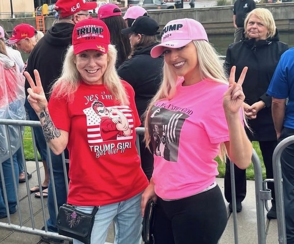 Die selbst ernannten Trump-Girls.