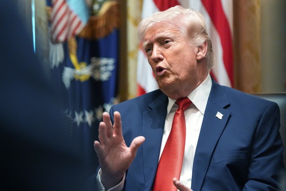 President Donald Trump speaks during a Cabinet meeting at the White House, Thursday, March 26, 2026, in Washington. (AP Photo/Alex Brandon)
Donald Trump