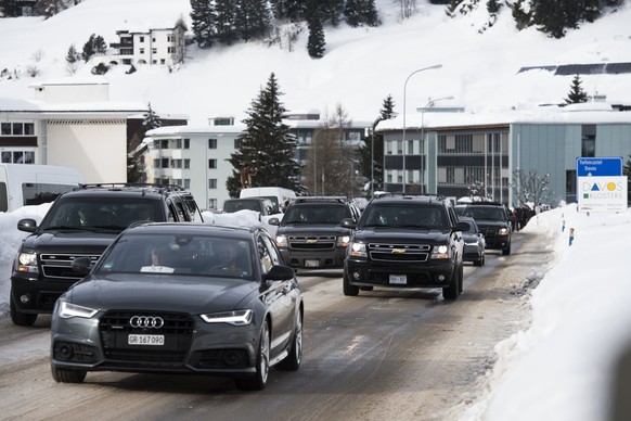 epa06473084 US President Donald Trump&#039;s convoy arrives during the 48th annual meeting of the World Economic Forum, WEF, in Davos, Switzerland, 25 January 2018. The meeting brings together enterpr ...