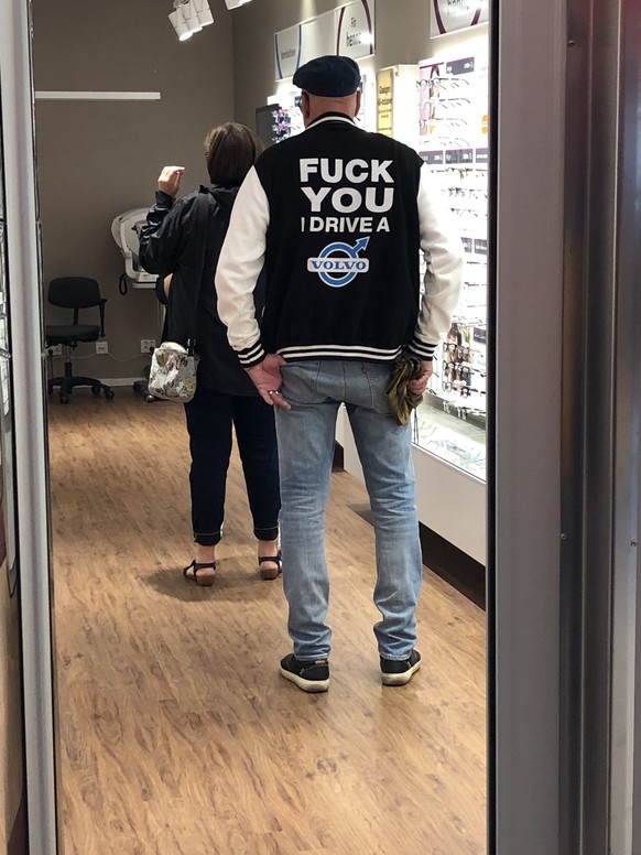 Wenn du das liest, ist es schon zu spät: PICDUMP
War letztens in Schweden, wurde nicht enttäuscht beim einkaufen