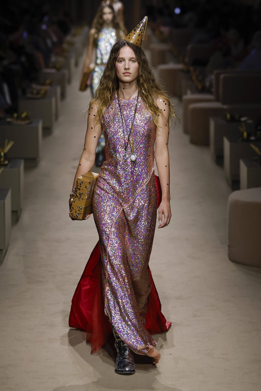 COACH Spring/Summer 2027 runway during New York Fashion Week on September 2026 - New York, USA 09/09/2026 COACH Spring/Summer 2027 runway during New York Fashion Week on September 2026 - New York, USA ...