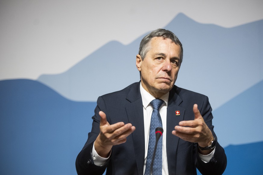 Bundesrat Ignazio Cassis trifft den Tessiner Staatsrat Raffaele De Rosa am Montag, 25. September 2023 im Palazzo delle Orsoline in Bellinzona. (KEYSTONE/Ti-Press /Alessandro Crinari)