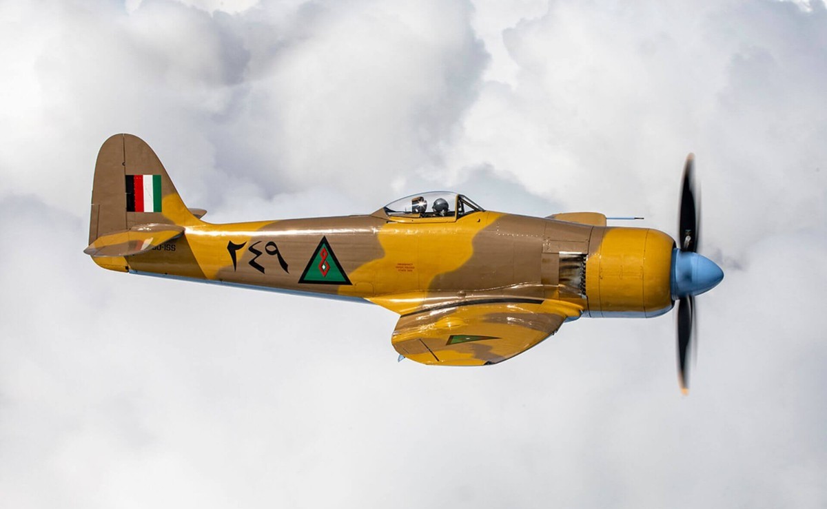 hawker sea fury iraqi 1946 flugzeug jagdflugzeug zweiter weltkrieg https://www.platinumfighters.com/inventory/1947-hawker-iss-fury-fb-10/