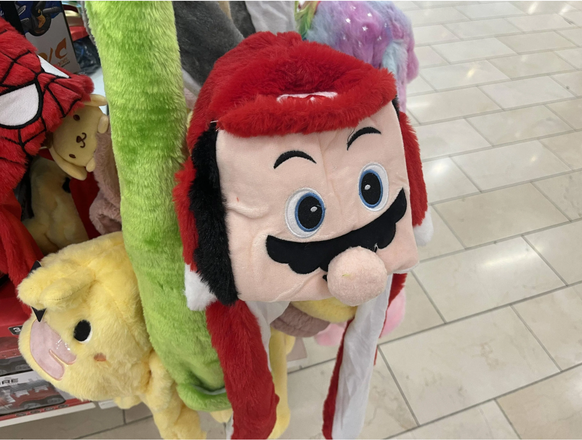 Design Fail: Super Mario wears his mustache incorrectly