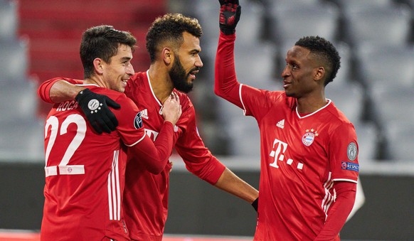 Eric MAXIM CHOUPO-MOTING FCB 13 celebrates his goal, happy, laugh, celebration, 2-0 , Marc ROCA, FCB 22 Bouna SARR, FCB 20 in the match FC BAYERN MUENCHEN - LOKOMOTIVE MOSKAU of football UEFA Champion ...