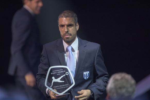 Fabio Celestini vom FC Lausanne wird zum Trainer des Jahres gewaehlt an der 4. SFL Award Night am Montag, 30. Januar 2017, im KKL in Luzern. (KEYSTONE/Urs Flueeler)