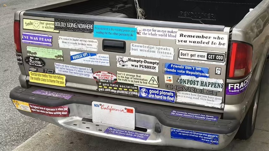 Wieviele Autoaufkleber willst du noch? 

https://media.hswstatic.com/eyJidWNrZXQiOiJjb250ZW50Lmhzd3N0YXRpYy5jb20iLCJrZXkiOiJnaWZcL2J1bXBlci1zdGlja2Vycy5qcGciLCJlZGl0cyI6eyJyZXNpemUiOnsid2lkdGgiOjgyOH0 ...