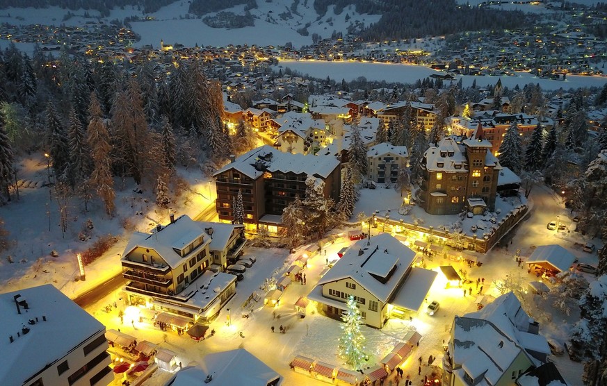 Schweizerhof Flims Weihnachten Rauszeit Fackelspaziergang