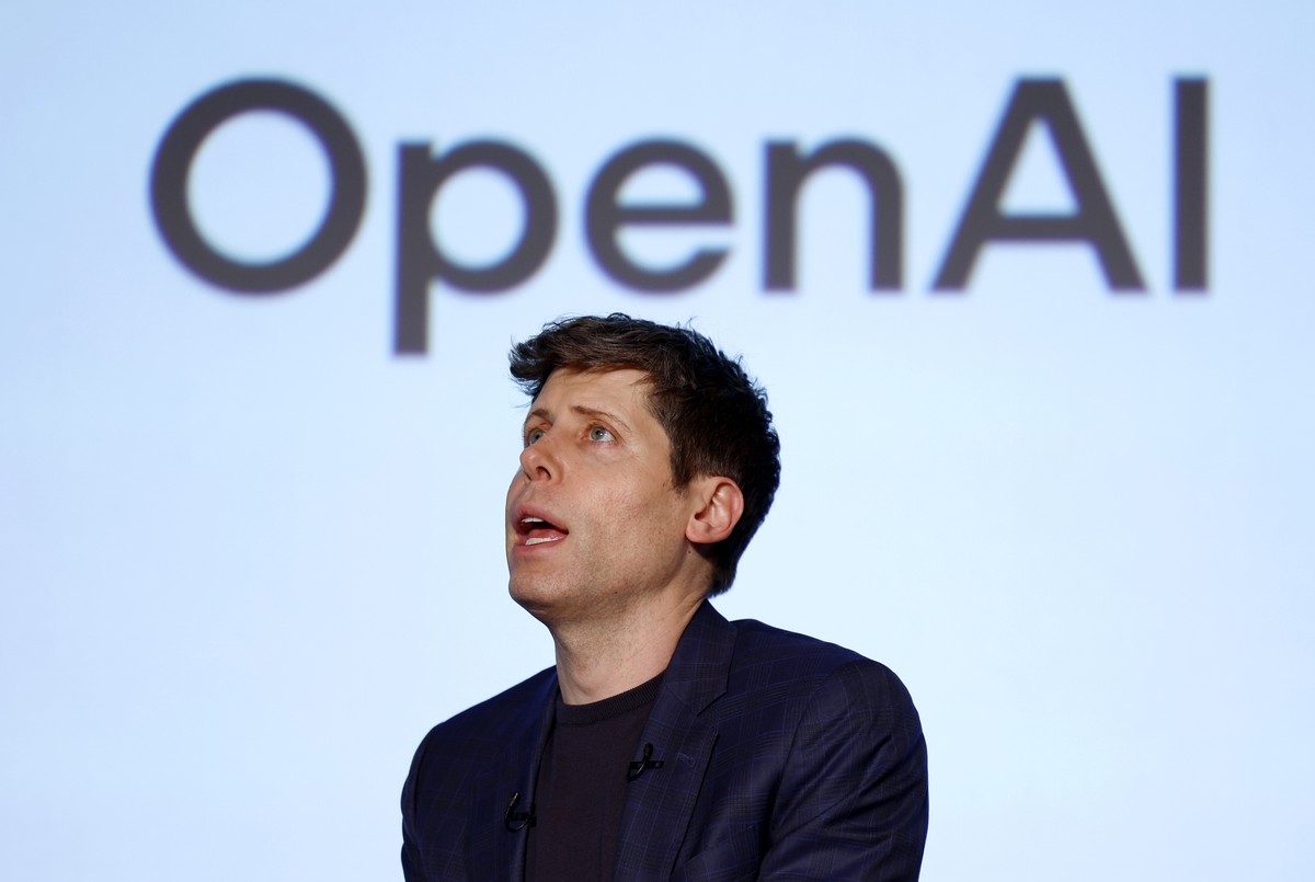 epa11872454 OpenAI CEO Sam Altman attends a talk session with SoftBank Group Corp. chairman and CEO during the event 'Transforming Business through AI' in Tokyo, Japan, 03 February 2025. Sof ...