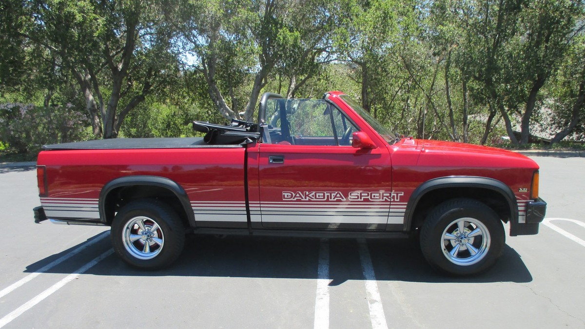 1989-1991 Dodge Dakota Convertible 
truck pickup truck 
https://www.hagerty.com/media/car-profiles/1989-91-dodge-dakota-sport-convertible/