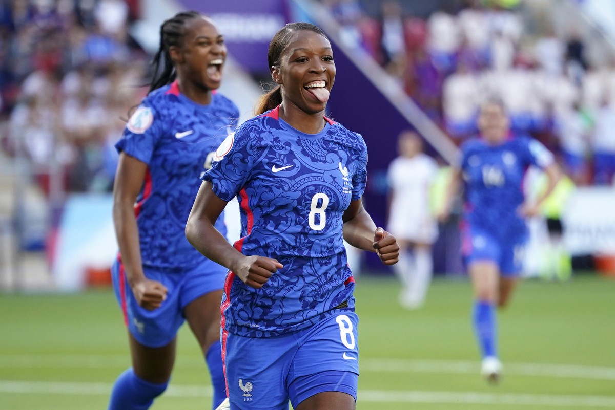 France's Grace Geyoro celebrates after scoring the opening goal during the Women Euro 2022 group D soccer match between France and Italy at New York Stadium in Rotherham, England, Sunday, July 10 ...