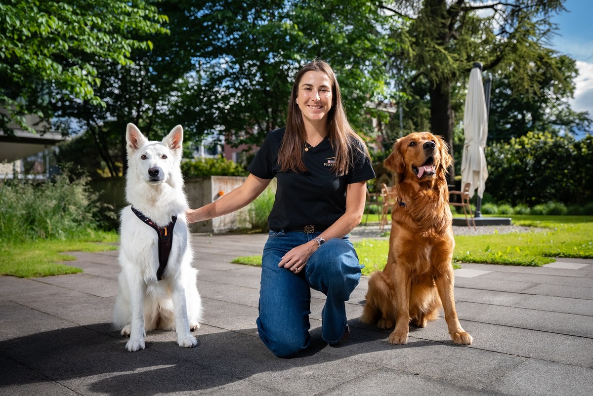 Belinda zu Besuch bei Nestlé als Markenbotschafterin von Purina PRO PLAN in der Schweiz.