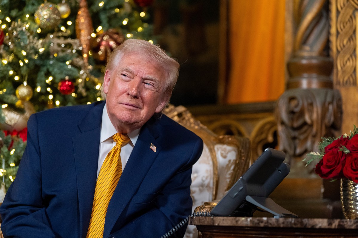 President Donald Trump speaks during a NORAD, North American Aerospace Defense Command, Tracks Santa Operation call at his Mar-a-Lago club, Wednesday, Dec. 24, 2025, in Palm Beach, Fla. (AP Photo/Alex ...