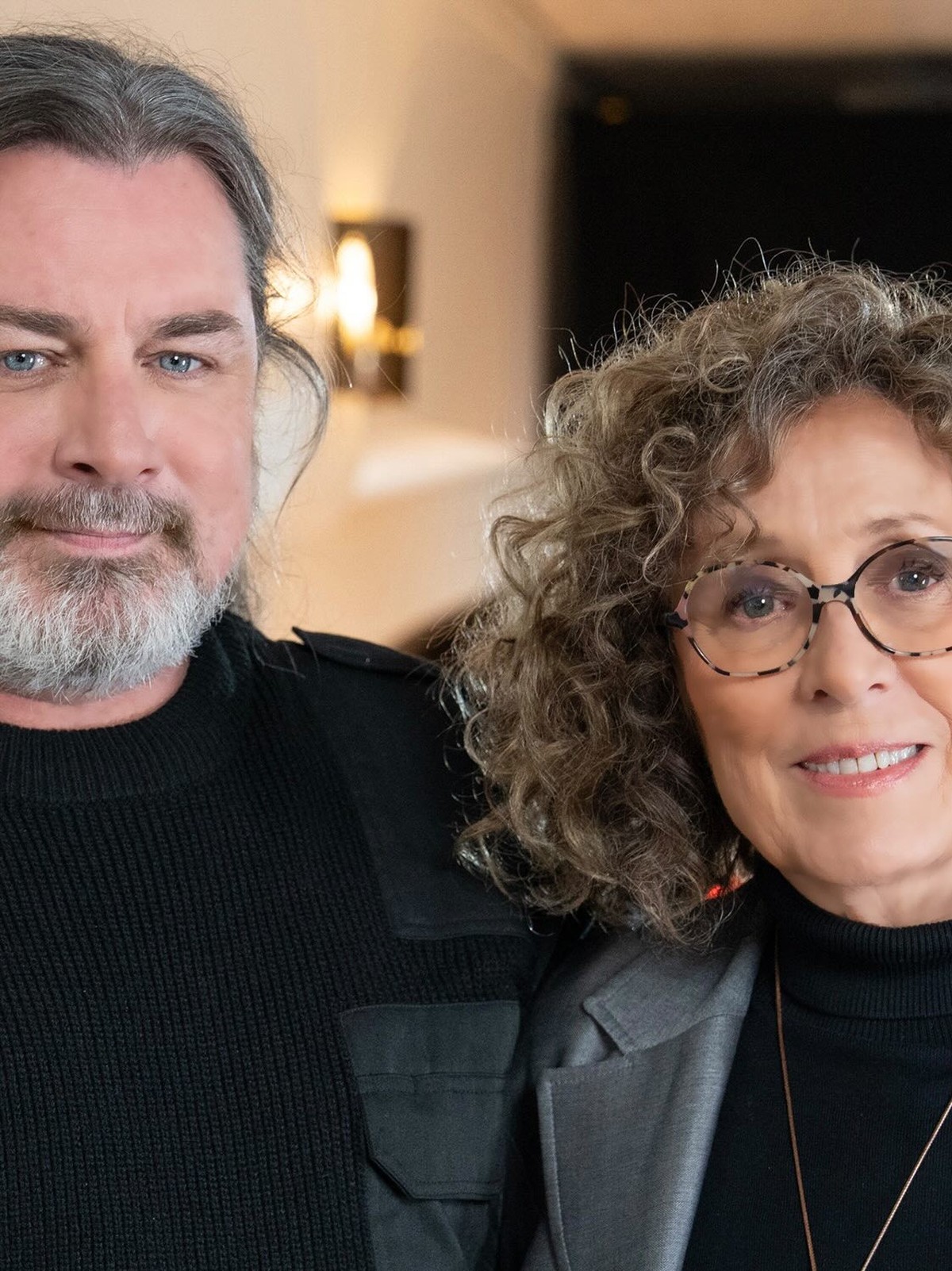 Steven Gunnell et Mireille Dumas.