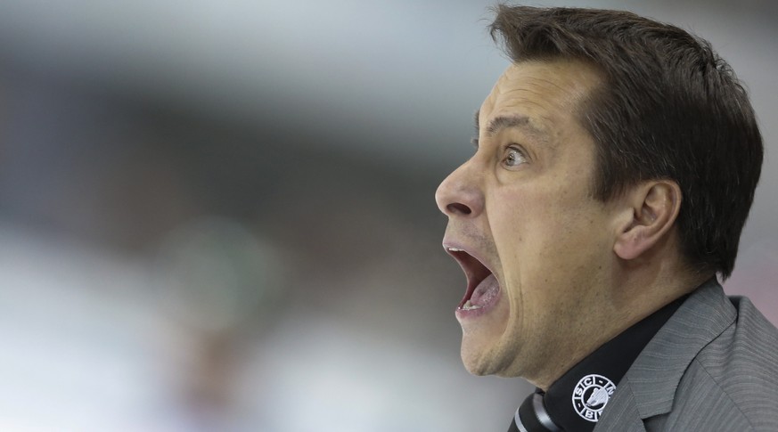 «ICH WILL IN DIE NHL!!!», lässt Guy Boucher die ganze Schweiz wissen.