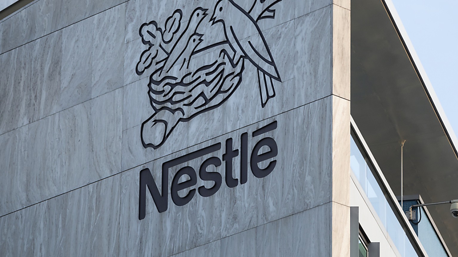 Die Wasser-Abfüllstandorte von Nestlé in den Vogesen werden fit getrimmt. (Archivbild)