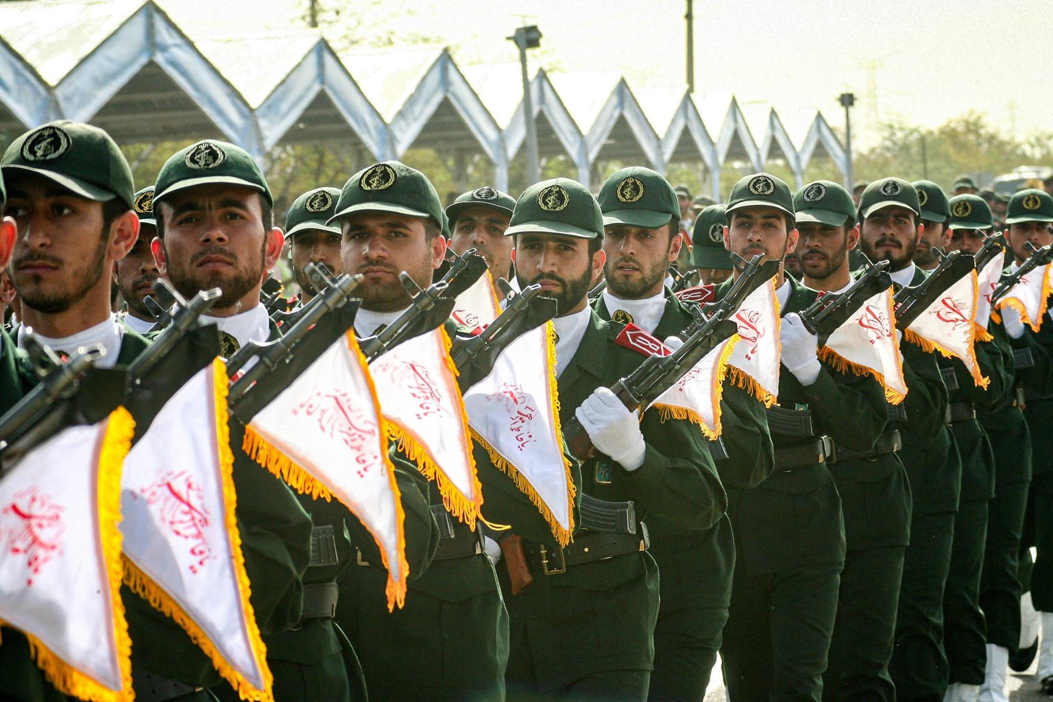 Iranian Military Parade Irans elite Revolutionary Guards march during a military parade in Tehran on Thursday, July 23, 2009. Tehran Tehran Iran Copyright: xHosseinxBerisx