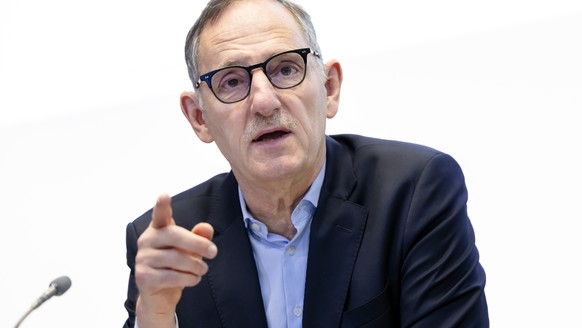 Regierungsrat Mario Fehr, Vorsteher der Sicherheitsdirektion des Kantons Zuerich spricht an einer Medienkonferenz zu aktuellem aus dem Asylbereich, am Dienstag, 29. Oktober 2024 in Zuerich. (KEYSTONE/ ...