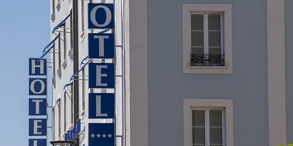 Die Erholung in der Schweizer Hotellerie geht weiter. Im Juni stieg die Zahl der Übernachtungen deutlich an. Nach dem ersten Halbjahr sieht damit alles danach aus, als würde im laufenden Jahr der Reko ...