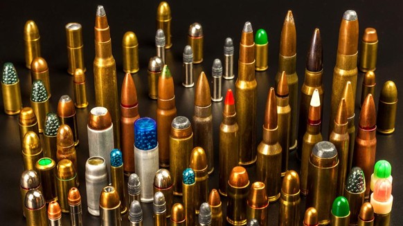 Klassisches Beispiel: Munition zählt als Kriegsmaterial.
Kriegsgeschäfte-Initiative kriegsgeschaefte abstimmung 2020