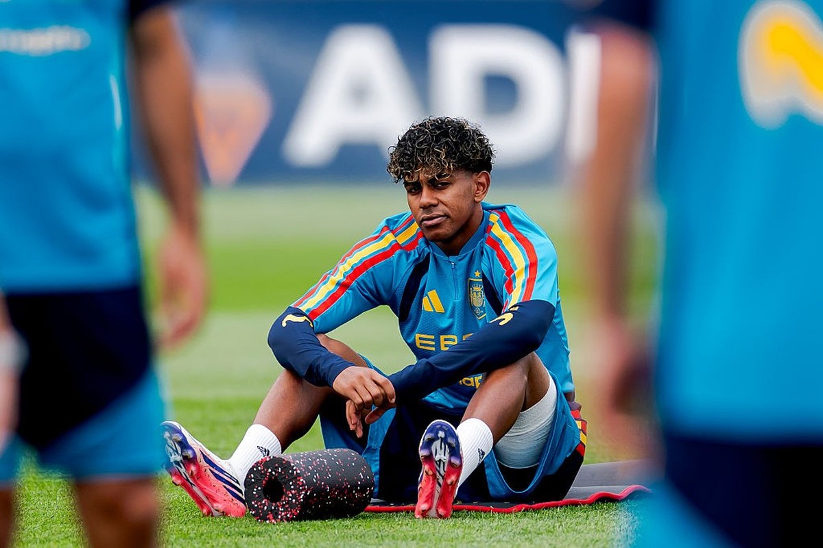 EAST HANOVER, UNITED STATES - JULY 16: Lamine Yamal of Spain during the Spain training session at the Melanie Lane Training Grounds on July 16, 2026 in East Hanover United States (Photo by Pablo Garci ...