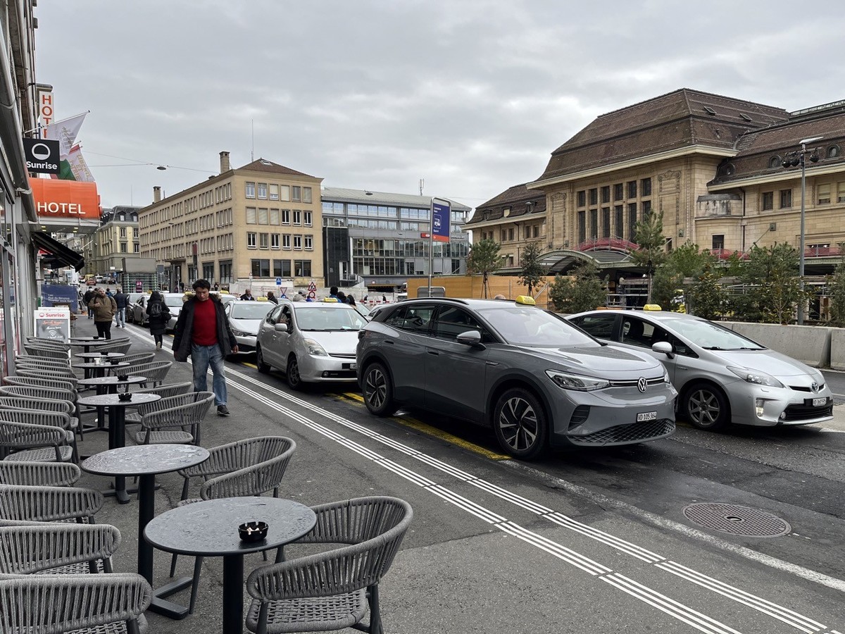 Taxis à Lausanne, jeudi 9 novembre 2023.